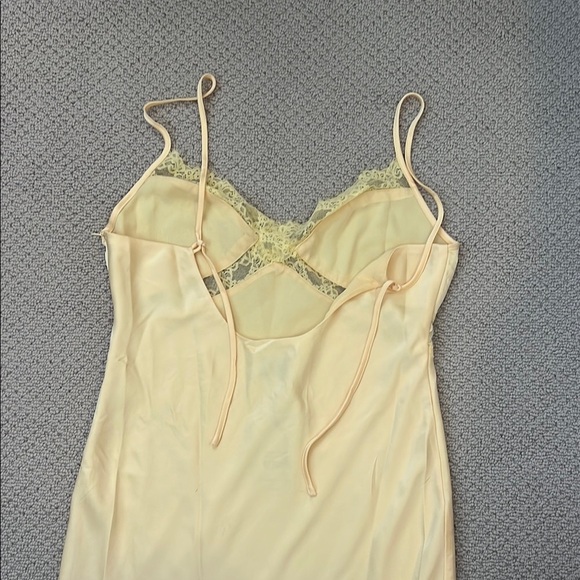 Elegant Butter Yellow Lace Trim Dress - Picture 4 of 6